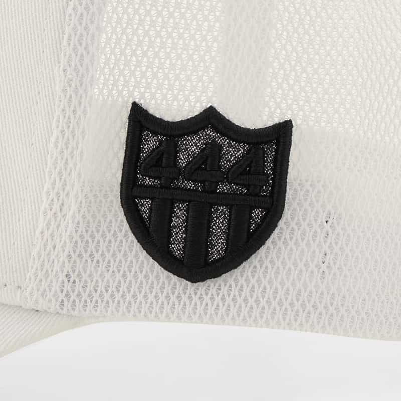 YOSHINORI KOTAKE DESIGN YOSHINORI KOTAKE DESIGN＜ヨシノリ コタケ デザイン＞ ベースボールキャップ WHITE