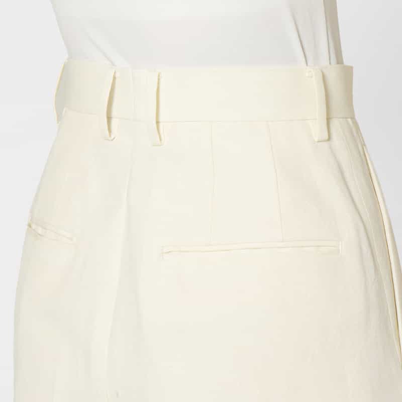 AURALEE AURALEE＜オーラリー＞ タック入りパンツ WHITE