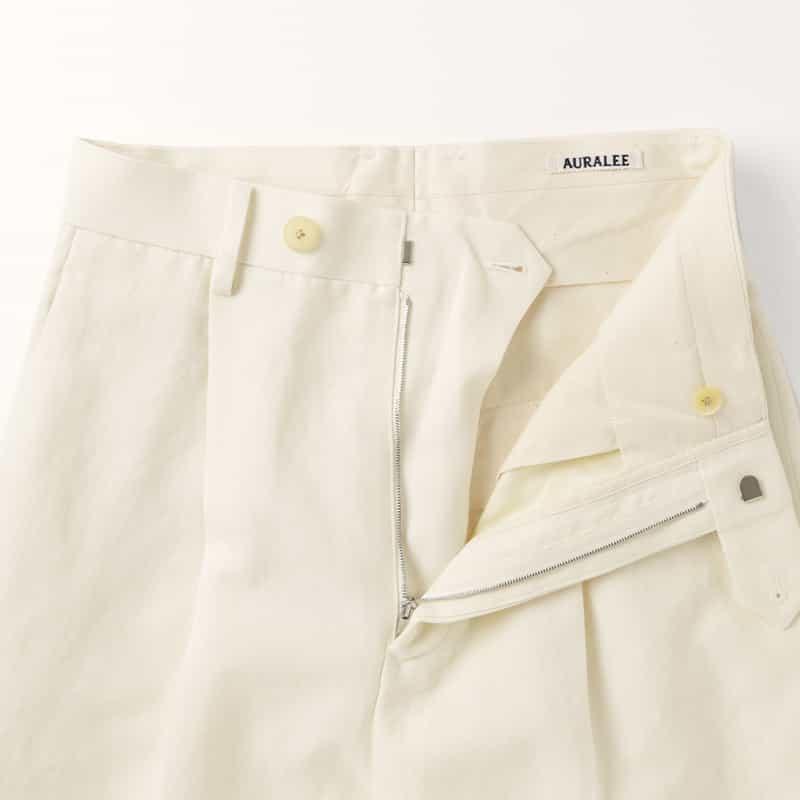 AURALEE AURALEE＜オーラリー＞ タック入りパンツ WHITE