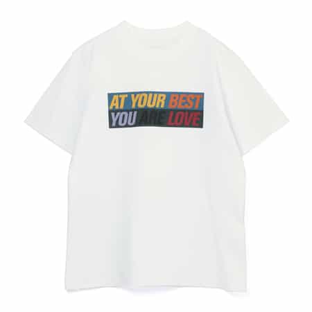 SACAI＜サカイ＞ グラフィックTシャツ（メンズ）