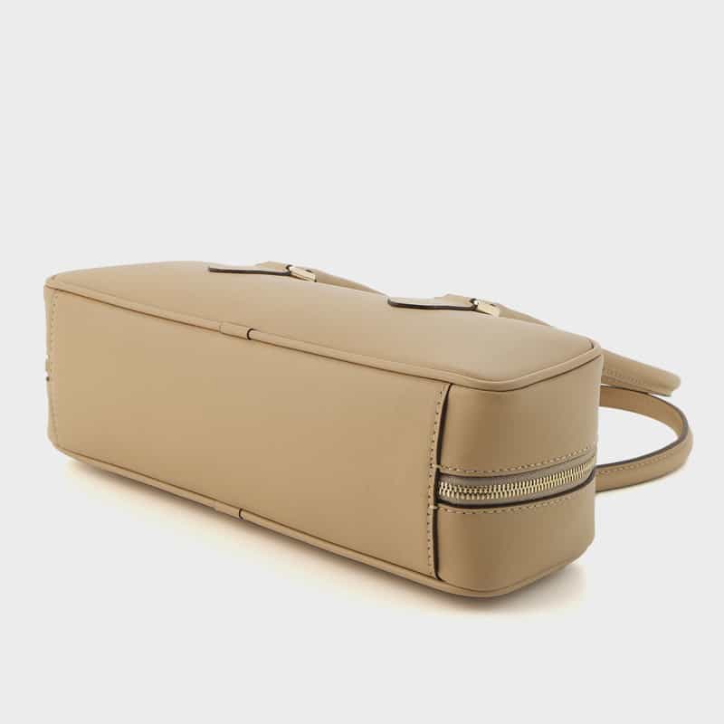 BARNEYS NEW YORK レザー ロングハンドルバッグ BEIGE