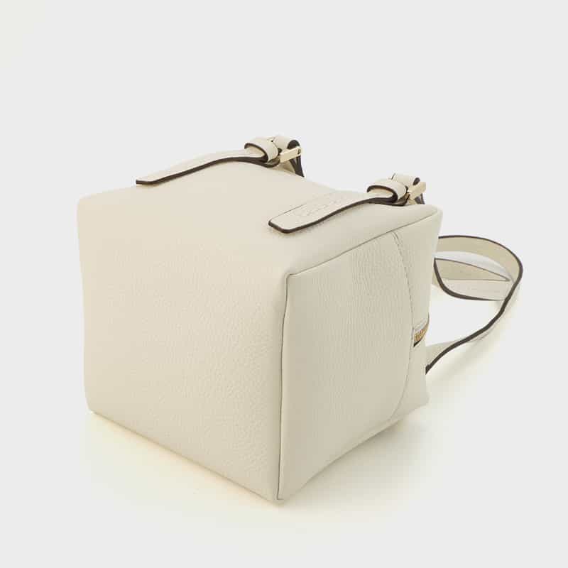 BARNEYS NEW YORK 2WAY キューブ型ハンドバッグ WHITE