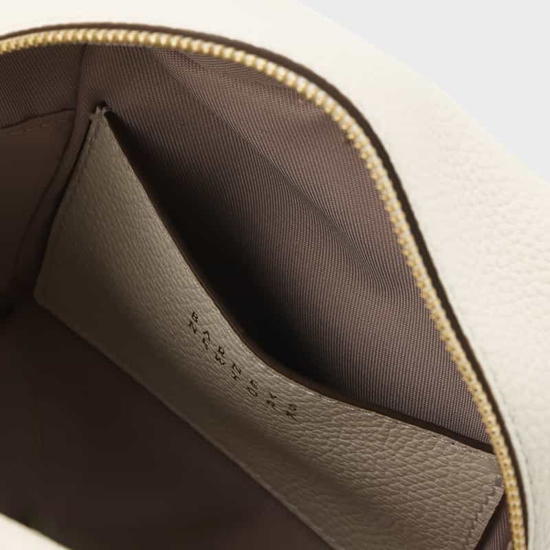 BARNEYS NEW YORK 2WAY キューブ型ハンドバッグ WHITE