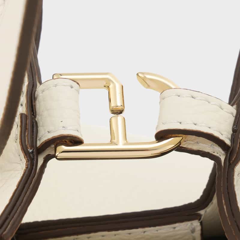 BARNEYS NEW YORK 2WAY レザーワンハンドルバッグ WHITE