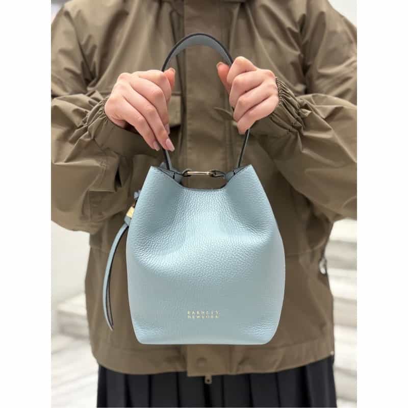BARNEYS NEW YORK 2WAY レザーワンハンドルバッグ LT BLUE