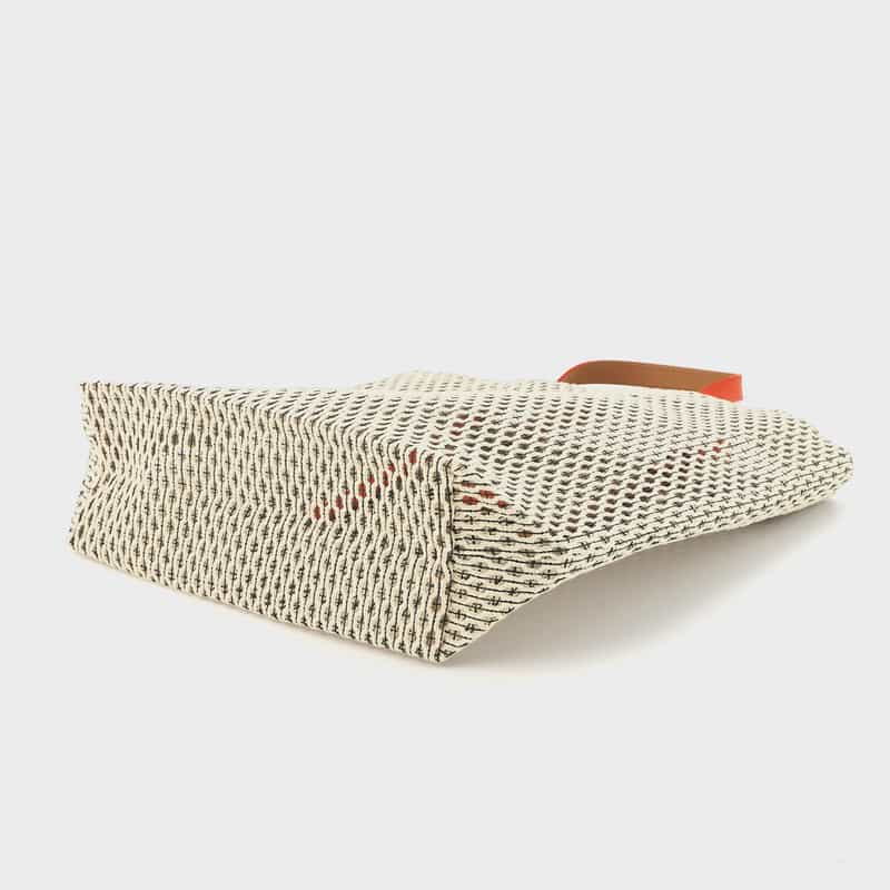 MARY AL TERNA MARYALTERNA ＜メアリオルターナ＞ バーニーズ　ニューヨーク限定 バイカラーメッシュトートバッグ “GAP“ WHITE