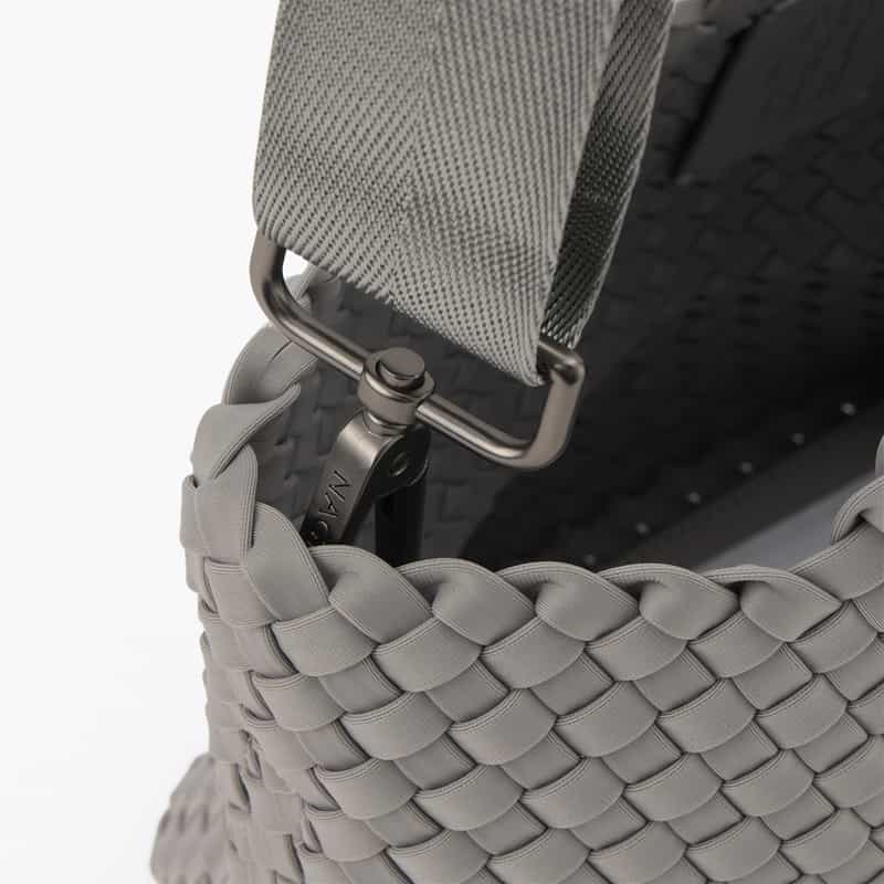 NAGHEDI NAGHEDI ＜ナゲディ＞ バーニーズ　ニューヨーク限定 スモールトートバッグ “St Barths Small Tote“ LIGHT GRAY