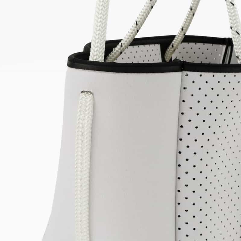 STATE OF ESCAPE STATE OF ESCAPE＜ステート オブ エスケープ＞ トートバッグ"Petite Escape"（S） WHITE