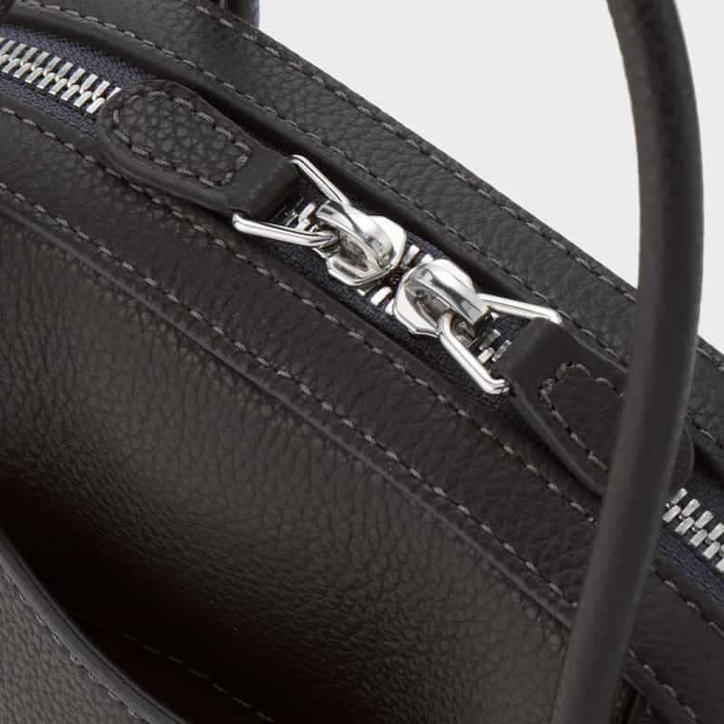 MAISON CANAU MAISON CANAU ＜メゾン カナウ＞ バーニーズニューヨーク限定 ラウンドボストンバッグ（S） DARK GRAY