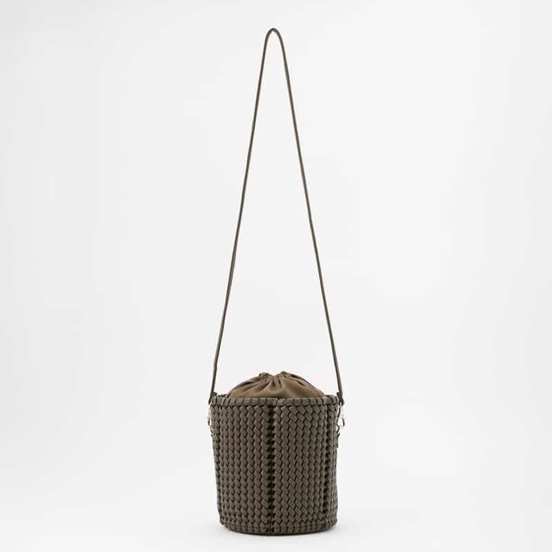 BARNEYS NEW YORK メッシュバケットバッグ BROWN