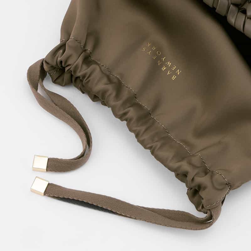 BARNEYS NEW YORK メッシュバケットバッグ BROWN