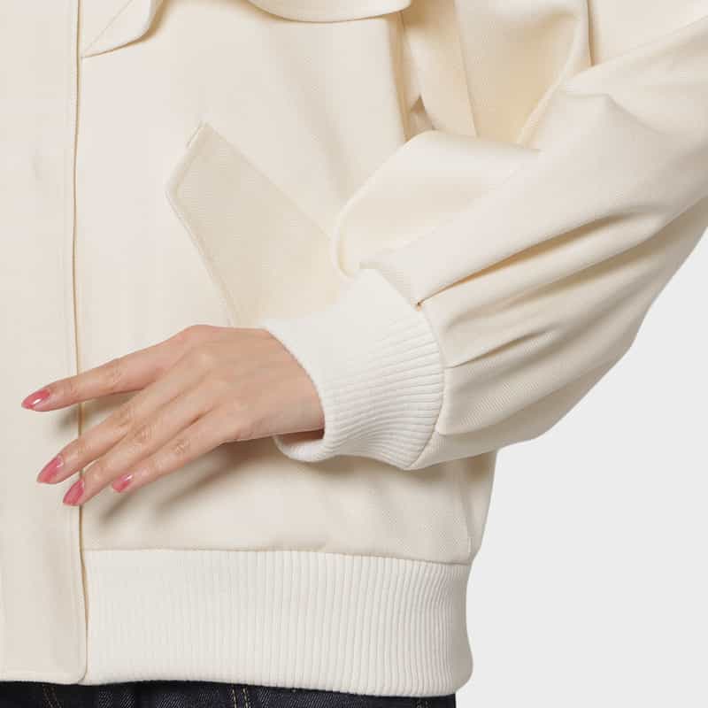 BARNEYS NEW YORK ドロップショルダー フリルデザイン ジップアップブルゾン WHITE
