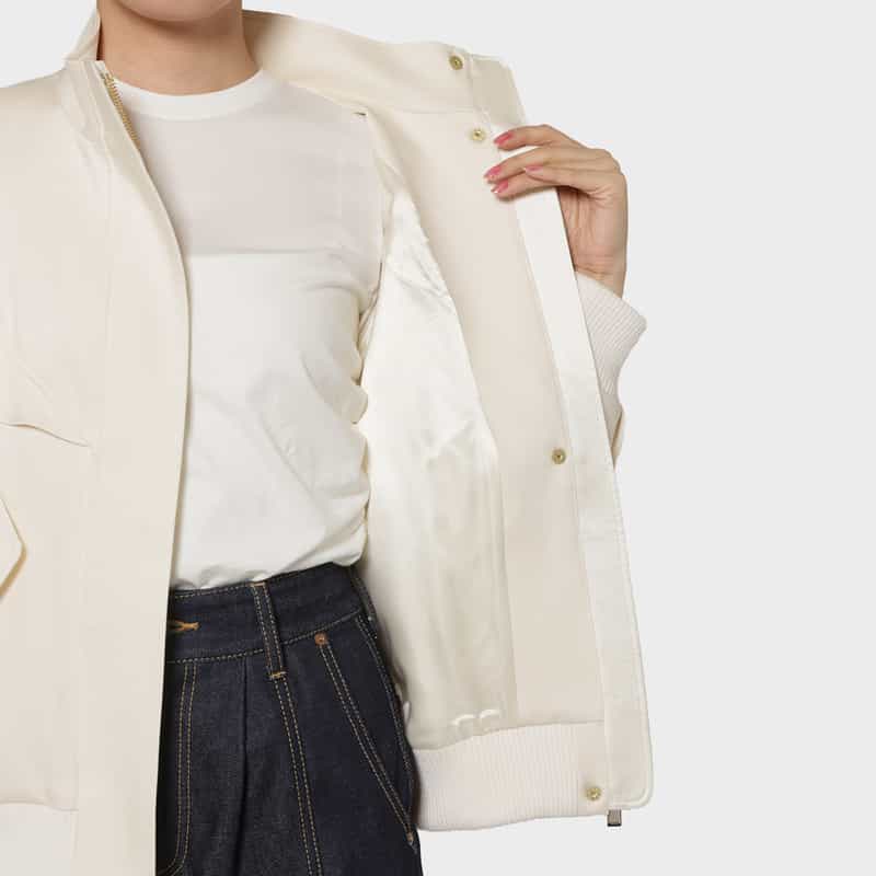 BARNEYS NEW YORK ドロップショルダー フリルデザイン ジップアップブルゾン WHITE