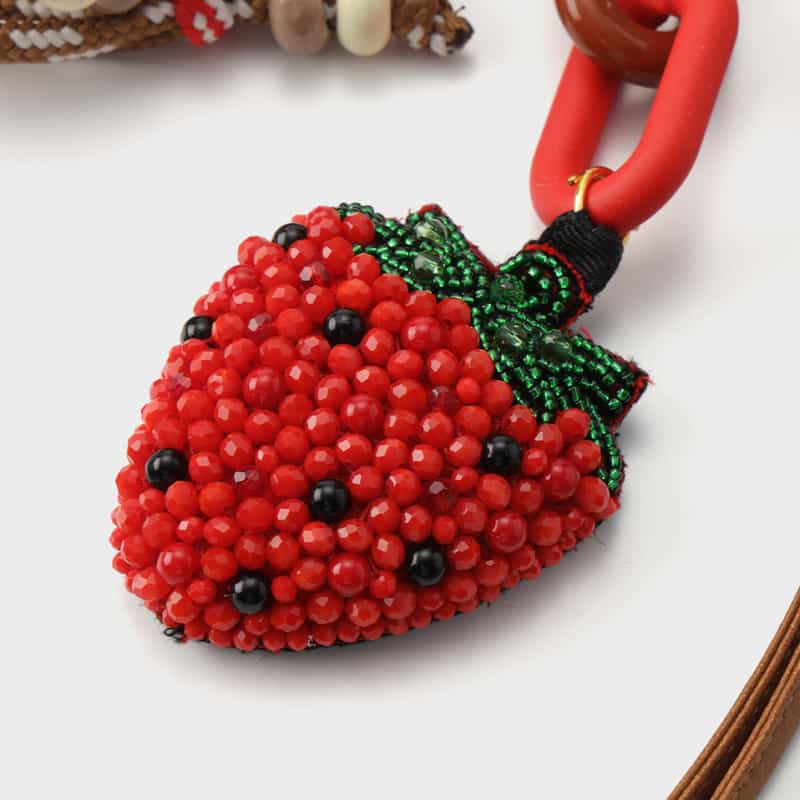 VIAMAILBAG VIAMAILBAG ＜ヴィアメイルバッグ＞ バッグチャーム（ストロベリー） RED