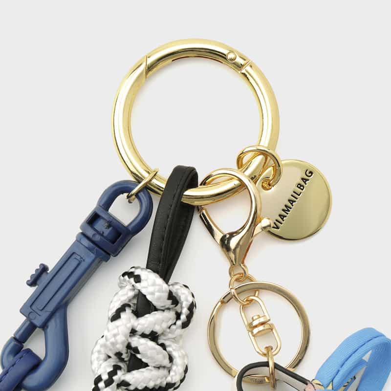 VIAMAILBAG VIAMAILBAG ＜ヴィアメイルバッグ＞ バッグチャーム（バッグ） WHITE