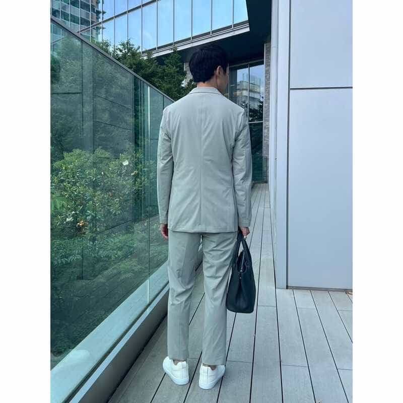 BARNEYS NEW YORK セットアップ ナイロントリコット生地テーラードジャケット LIGHT GRAY