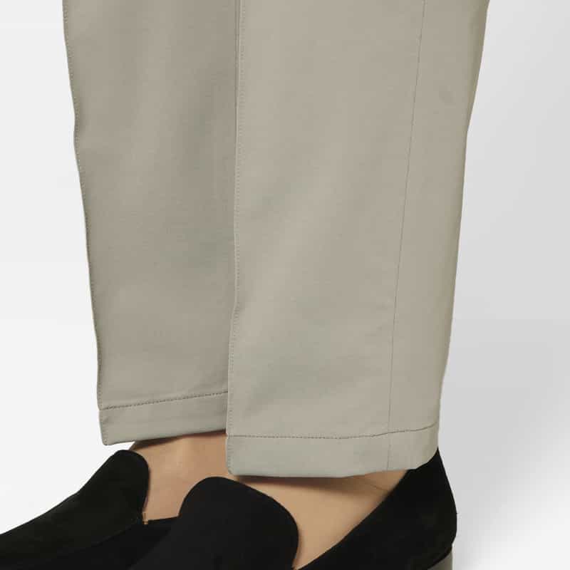 BARNEYS NEW YORK セットアップ ナイロントリコット生地パンツ LIGHT GRAY