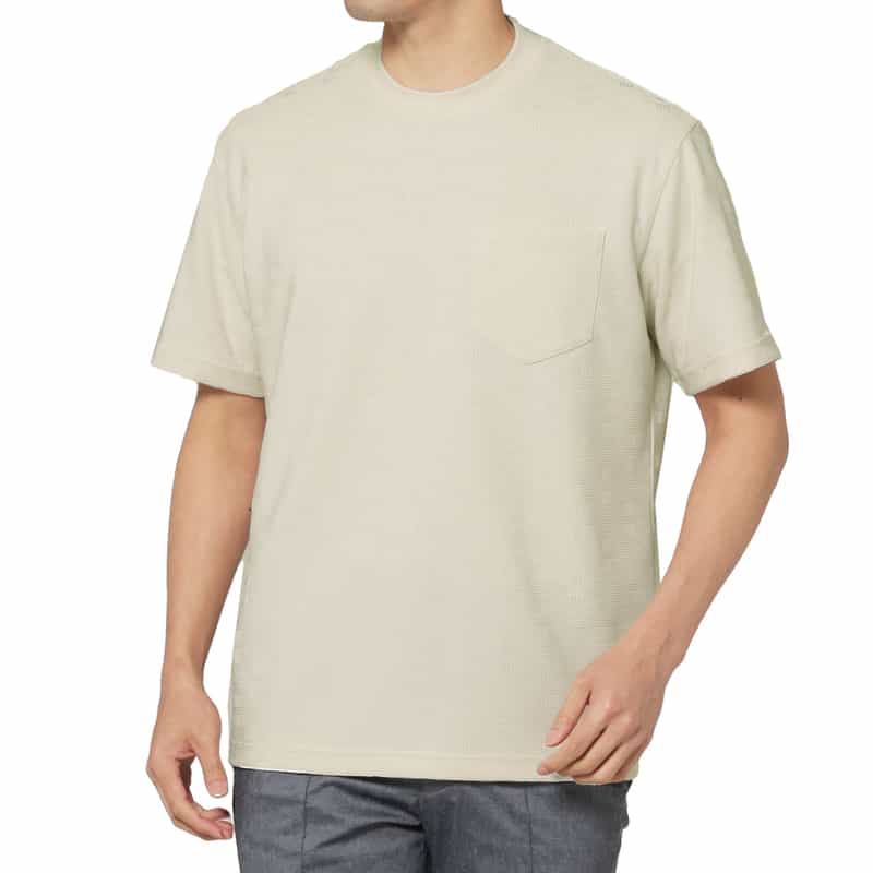 ポケット付きTシャツ