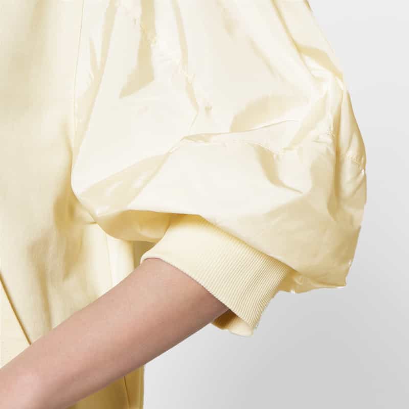 MONCLER MONCLER＜モンクレール＞ パフスリーブ ジップアップフーデッドブルゾン WHITE