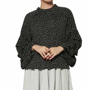 ウォッシャブル ドット柄ランダムタックスリーブブラウス