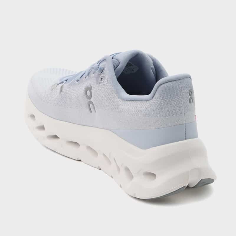 ON ON＜オン＞ スニーカー"Cloudtilt" LIGHT BLUE