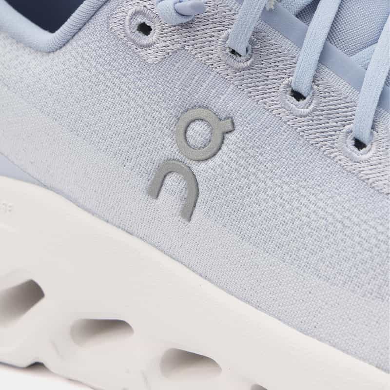 ON ON＜オン＞ スニーカー"Cloudtilt" LIGHT BLUE