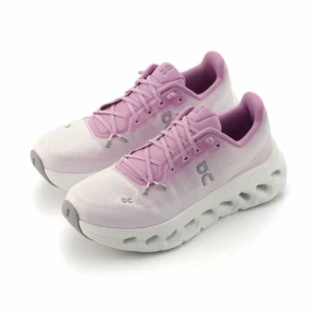 ON ＜オン＞ スニーカー"Cloudtilt"