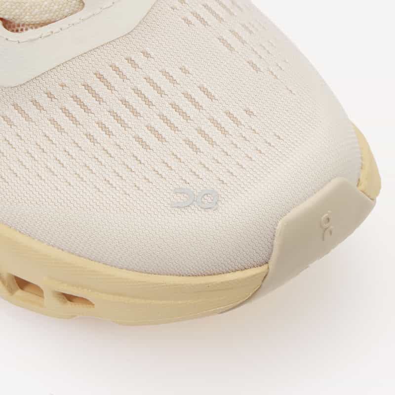 ON ON＜オン＞スニーカー "CLOUDMONSTER" BEIGE