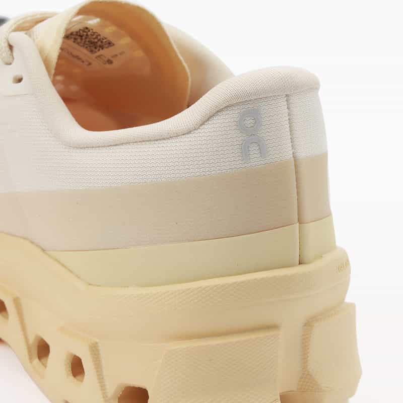 ON ON＜オン＞スニーカー "CLOUDMONSTER" BEIGE