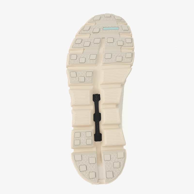 ON ON＜オン＞ スニーカー"Cloud 6" IVORY