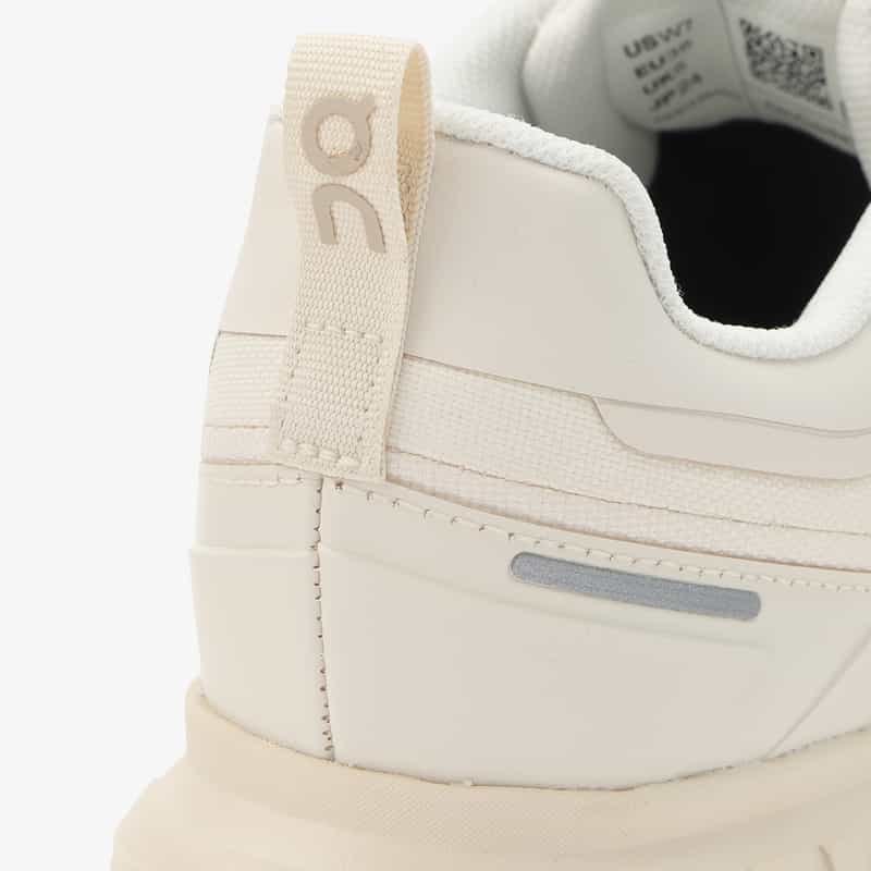 ON ON＜オン＞ スニーカー"Cloud 6" IVORY