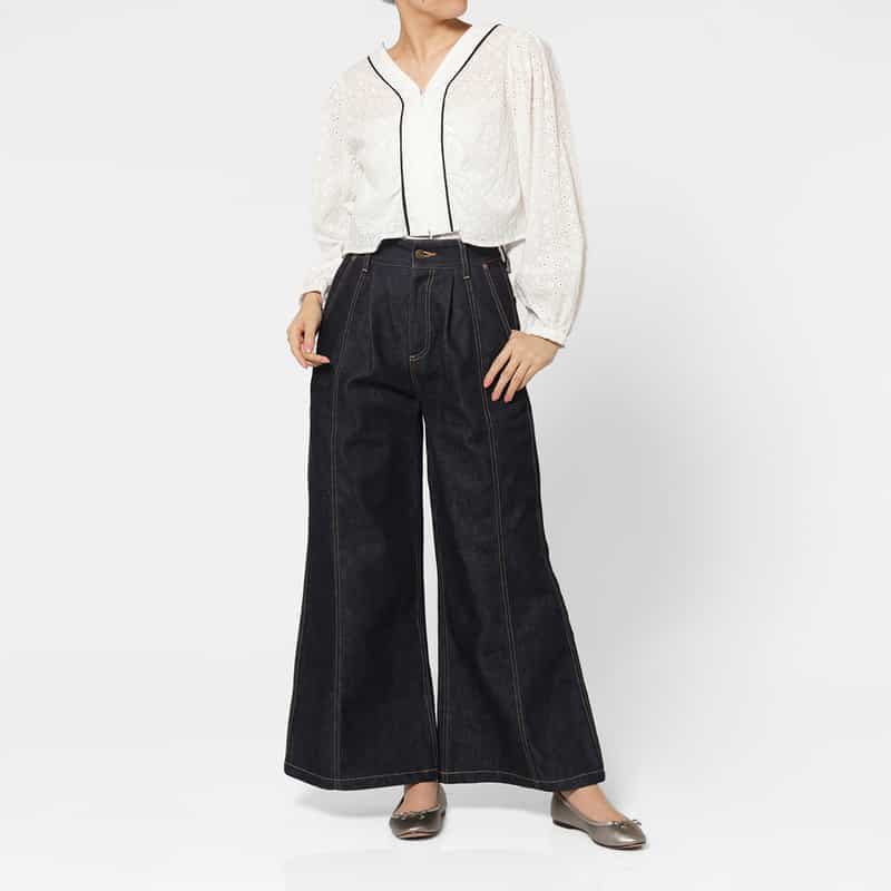 BARNEYS NEW YORK ウォッシャブル カットワークデザイン Vネックブラウス WHITE