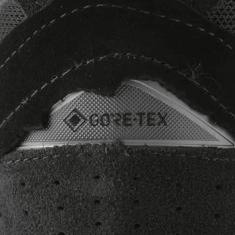 NEW BALANCE NEW BALANCE＜ニュー バランス＞ スニーカー"2002" BLACK