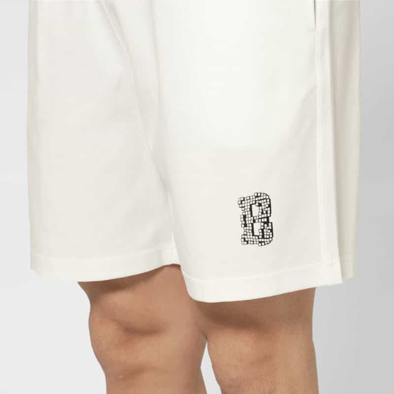 BARNEYS NEW YORK セットアップ ワンポイントロゴ入りショーツ WHITE