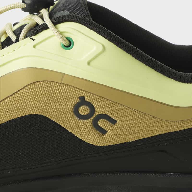 ON ON＜オン＞ スニーカー"CLOUD 6" GREEN