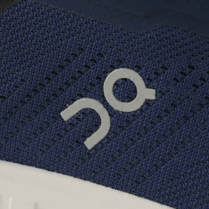 ON ON＜オン＞ スニーカー"CLOUD 6" NAVY