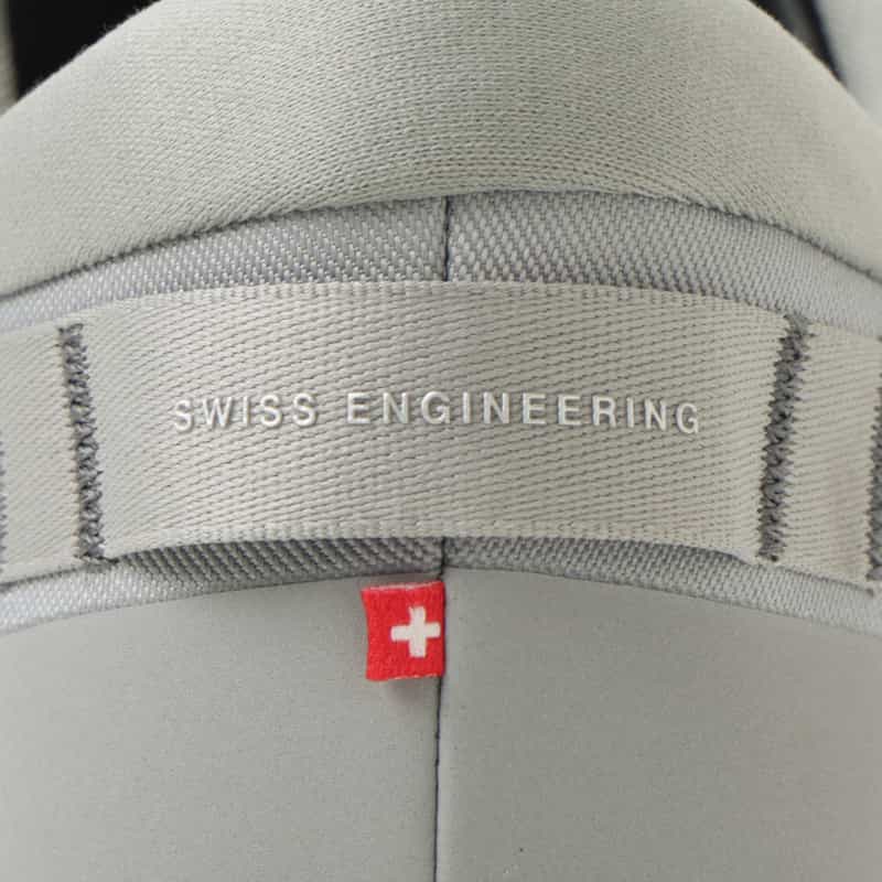 ON ON＜オン＞ スニーカー"CLOUDZONE" LIGHT GRAY