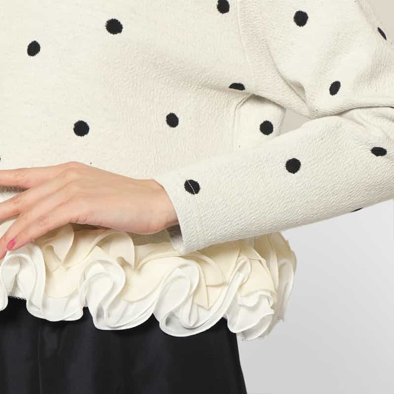 BARNEYS NEW YORK ウォッシャブル ドット柄フリルヘムプルオーバー OFF WHITE