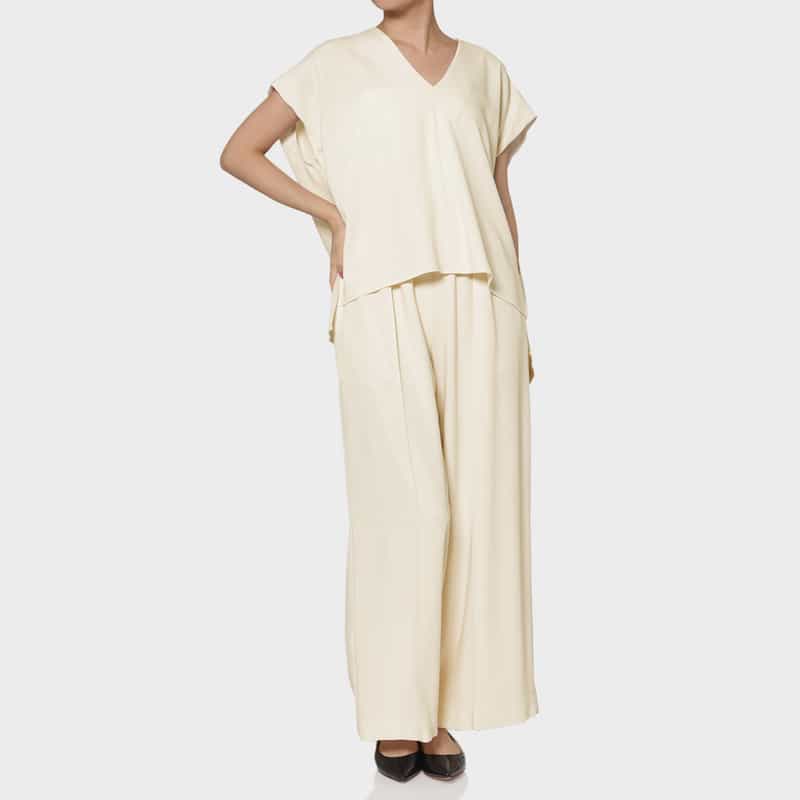 BARNEYS NEW YORK セットアップ ウォッシャブル ジョーゼット素材 Vネックブラウス IVORY