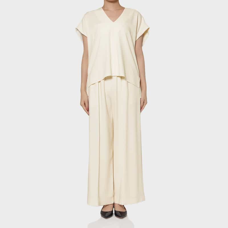 BARNEYS NEW YORK セットアップ ウォッシャブル ジョーゼット素材 Vネックブラウス IVORY