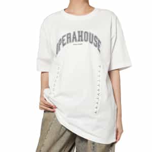 CHIKA KISADA ＜チカ キサダ＞ フック付きデザインTシャツ