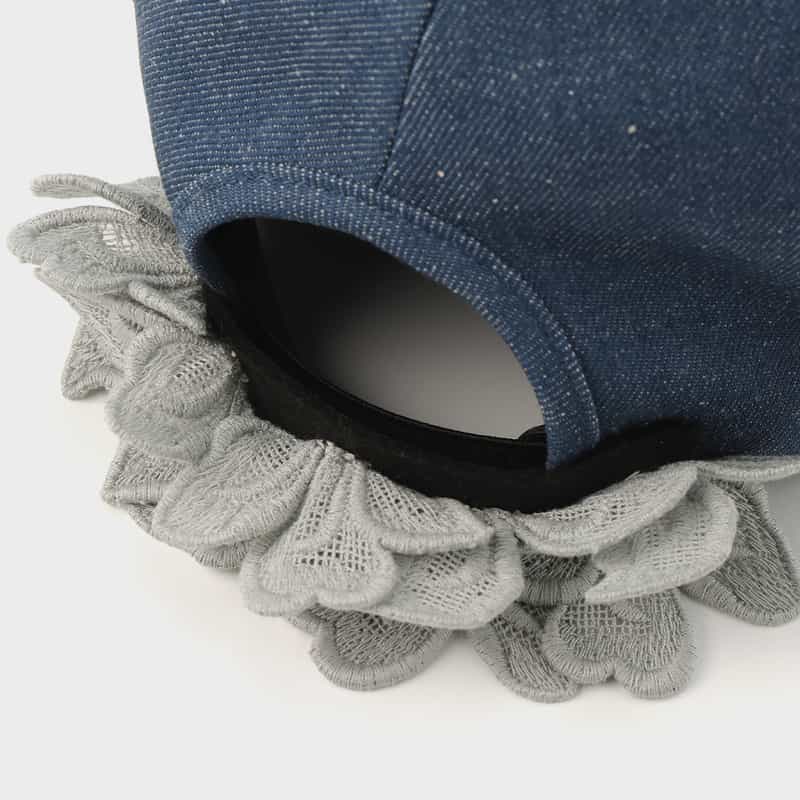 ATHENA NEW YORK ATHENA NEW YORK＜アシーナ ニューヨーク＞フラワーレース付きデニムキャップ "ALICIA" BLUE