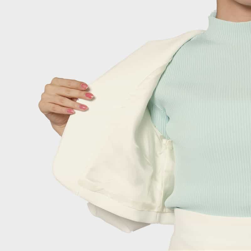 BARNEYS NEW YORK セットアップ ボリュームスリーブ ノーカラージャケット WHITE