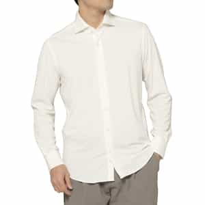 カッタウェイシャツ