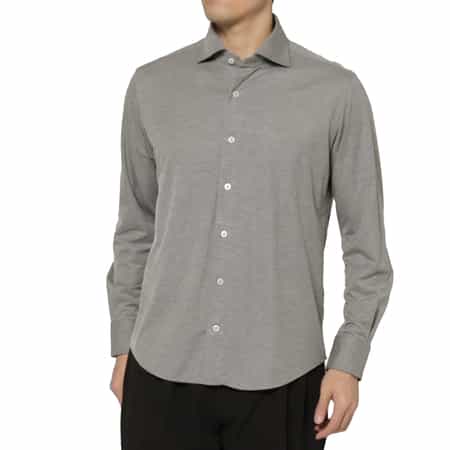 カッタウェイシャツ