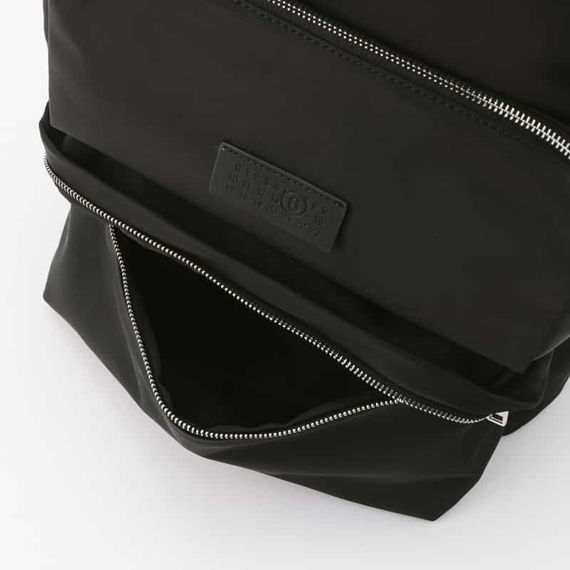 MM6 MAISON MARGIELA MM6 MAISON MARGIELA＜エムエム6 メゾン マルジェラ＞ バックパック BLACK