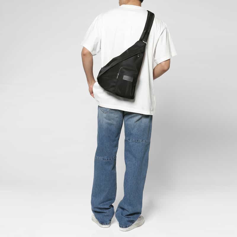 MM6 MAISON MARGIELA MM6 MAISON MARGIELA＜エムエム6 メゾン マルジェラ＞ ショルダーバッグ "JAPANESE" BLACK