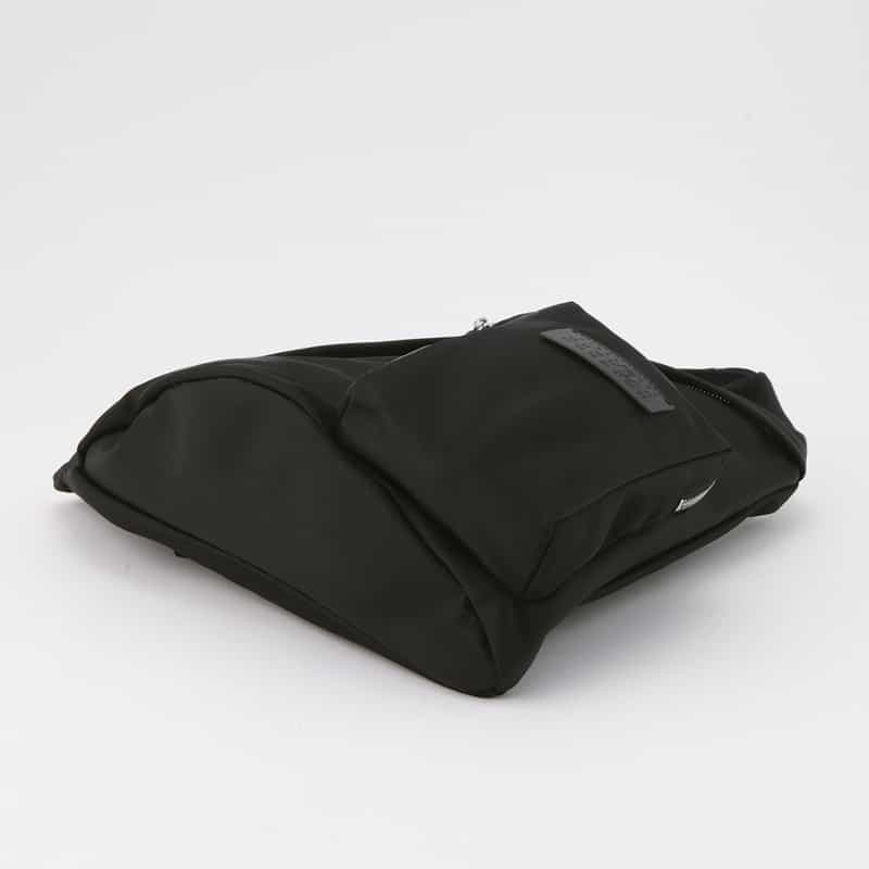 MM6 MAISON MARGIELA MM6 MAISON MARGIELA＜エムエム6 メゾン マルジェラ＞ ショルダーバッグ "JAPANESE" BLACK