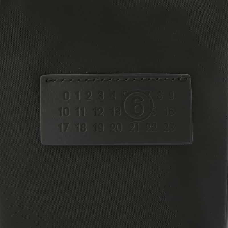 MM6 MAISON MARGIELA MM6 MAISON MARGIELA＜エムエム6 メゾン マルジェラ＞ ショルダーバッグ "JAPANESE" BLACK