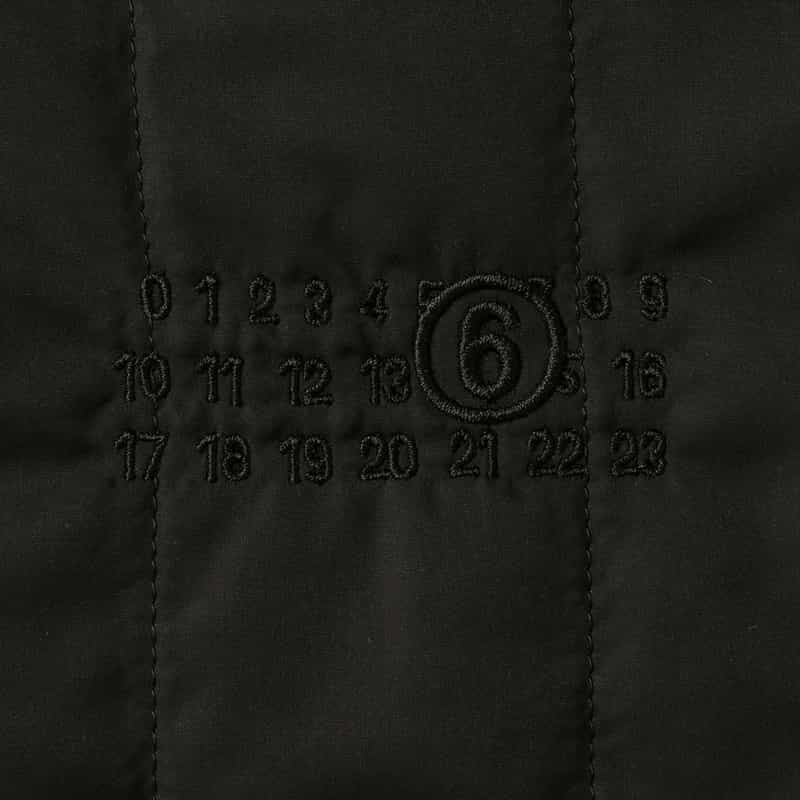 MM6 MAISON MARGIELA MM6 MAISON MARGIELA＜エムエム6 メゾン マルジェラ＞ リバーシブルパデットジャケット BLACK